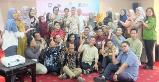 Ketika Guru Memilih Diam  